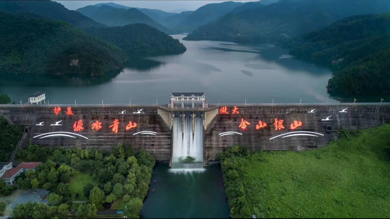 施工前全景.jpg 施工前全景.jpg