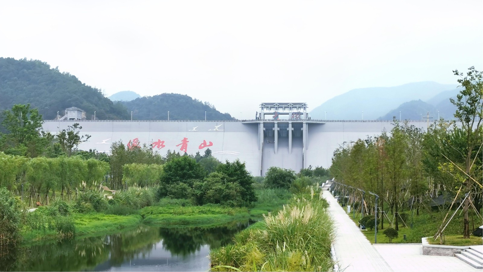 封面2.jpg 封面2.jpg