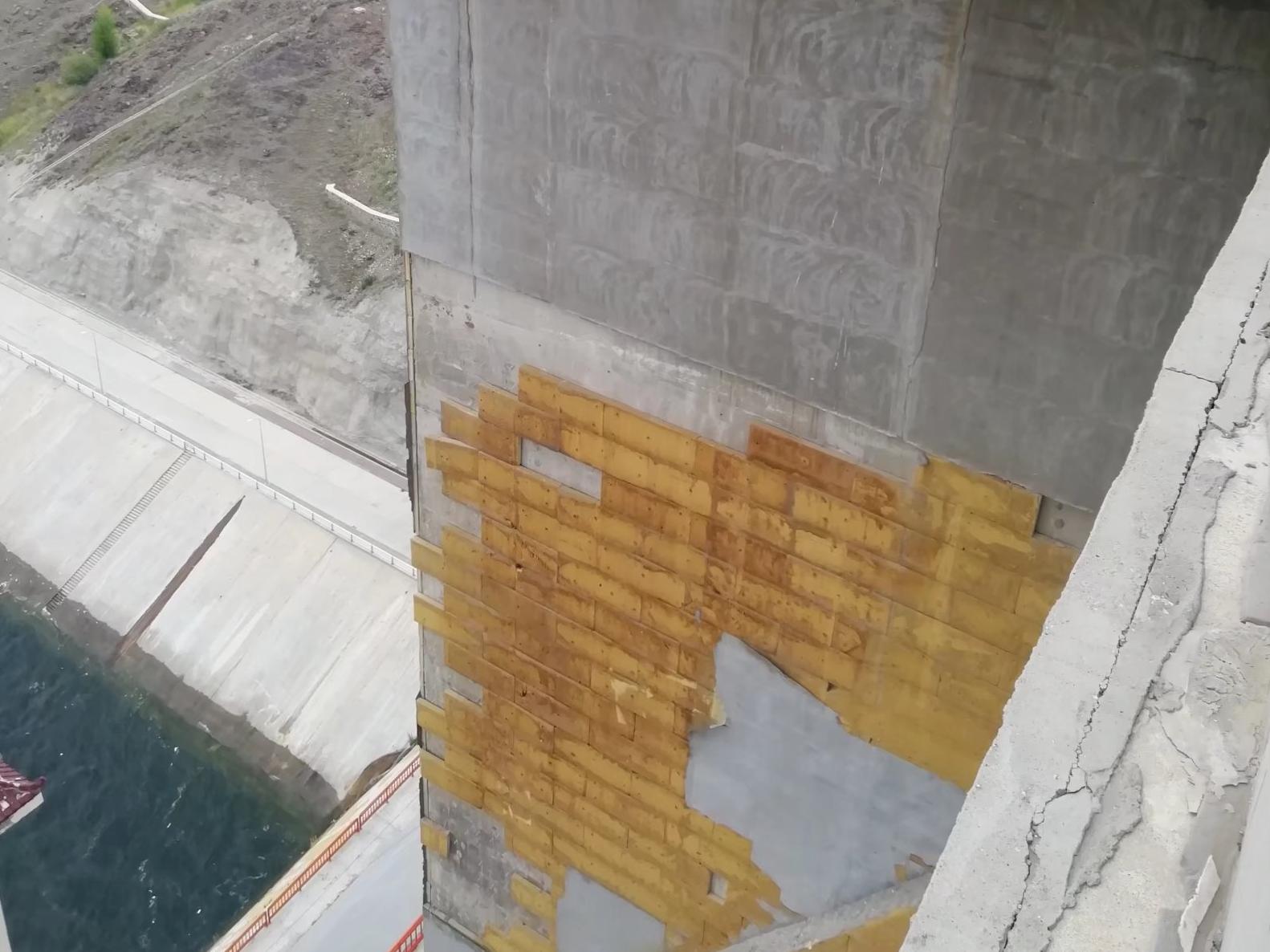 保溫施工.jpg 保溫施工.jpg